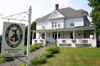 The Young House Bed And Breakfast Millinocket Bagian luar foto