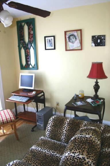 The Young House Bed And Breakfast Millinocket Bagian luar foto